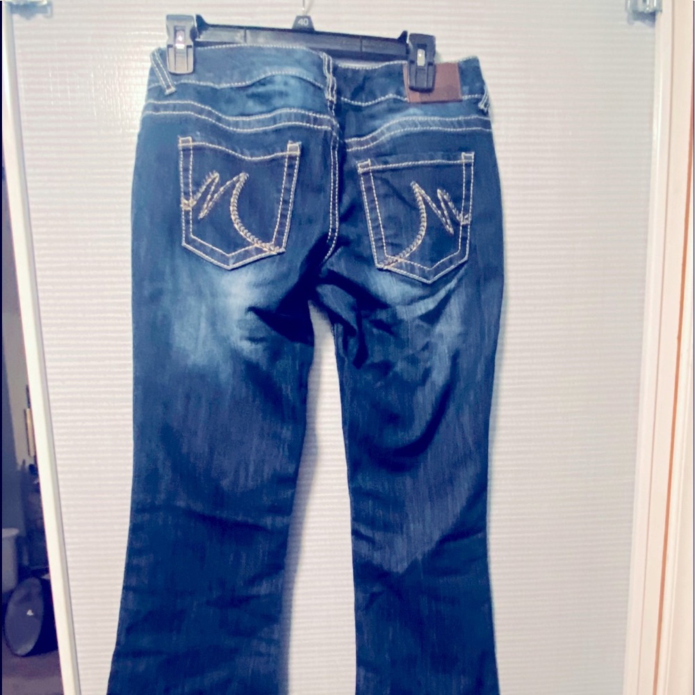 Maurices jeans